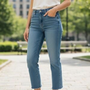 Lucky Brand 8/29 Jeans Light Wash Cropped Raw Hem‎ Denim Casual